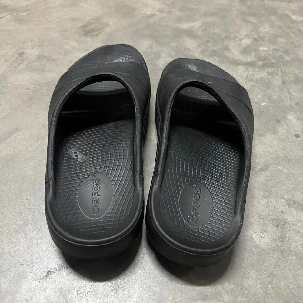 Oofos OOahh Slide Sandals Black Recovery Footwear M7 W9 EU 40